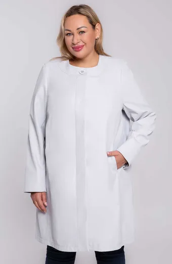 Elegants gaiši pelēks mētelis