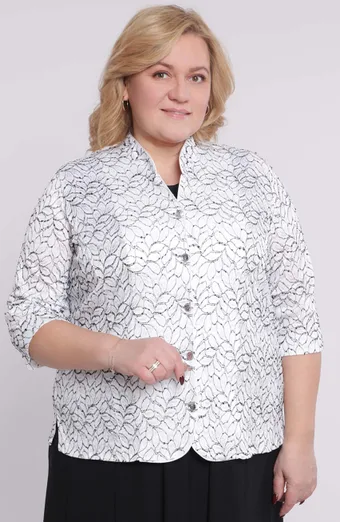 Balta gaiša mežģīņu jaka