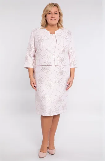 Elegants sieviešu kostīms