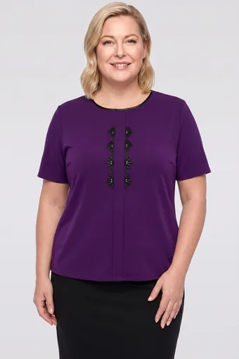 Tumši violeta blūze ar ažūra aplikāciju